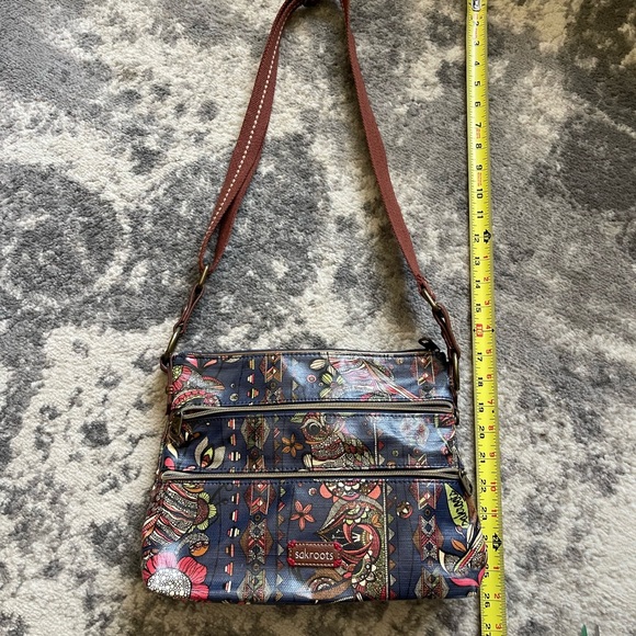 Sakroots Flora Rainbow Floral Crossbody Canvas Strap - Picture 8 of 9